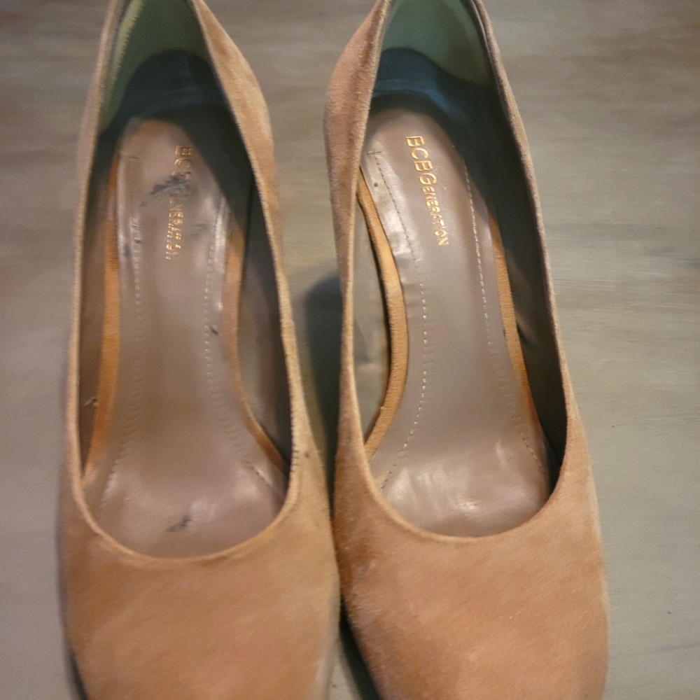 BCBGeneration tan suede heels